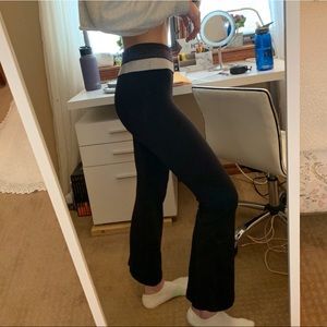 Lululemon flare yoga pants!!